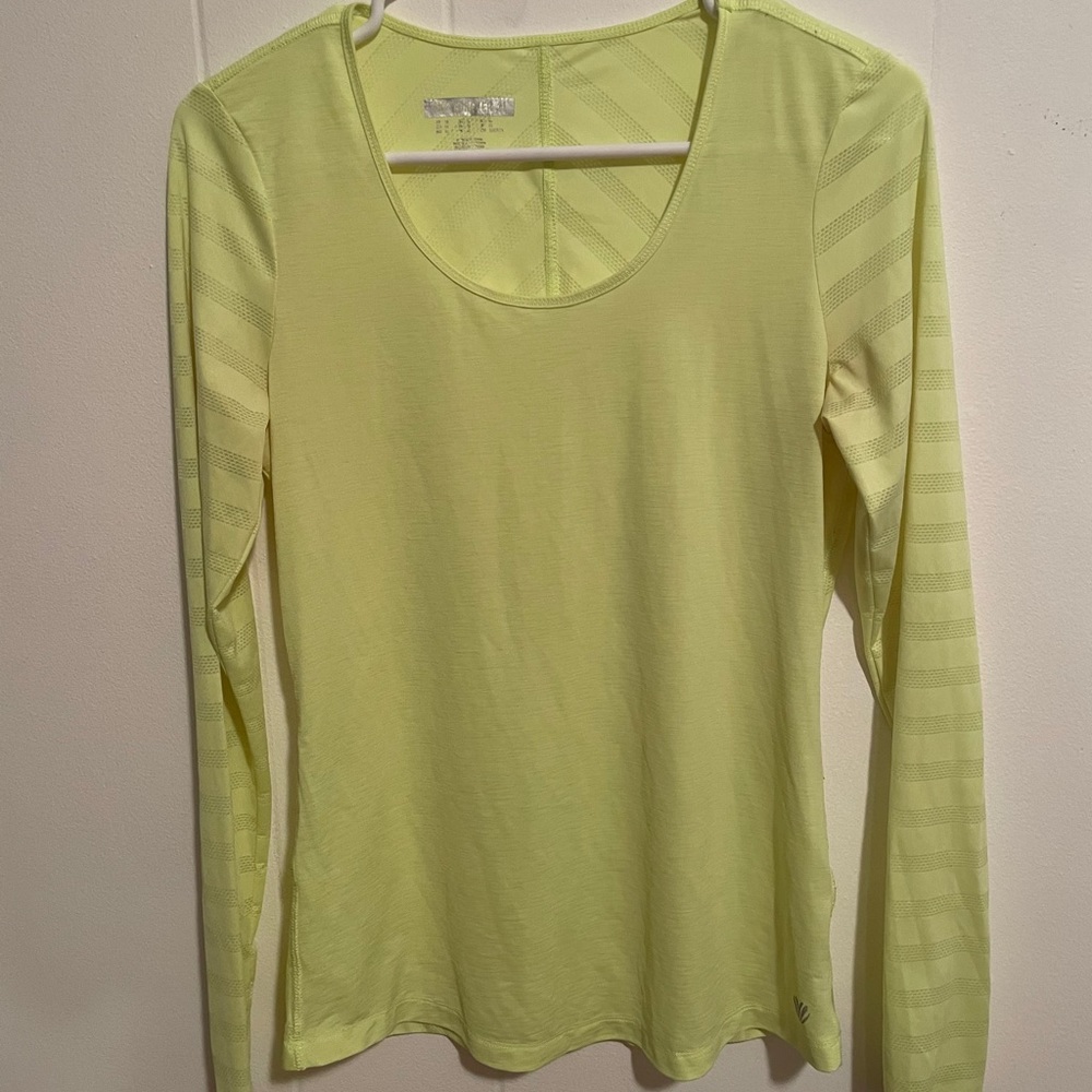 FOREVER 21 Athletic Shirt